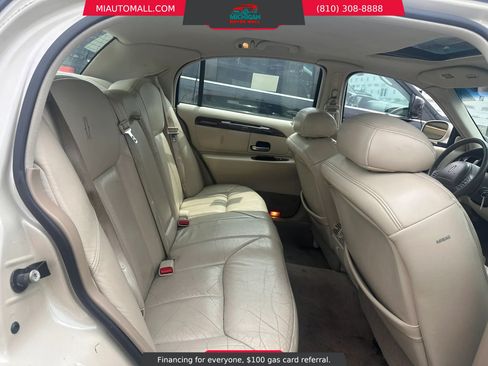 Used 1999 Lincoln Town Car Cartier RWD image 22