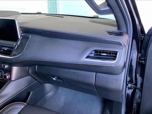 Used 2024 GMC Yukon AT4 w/ AT4 Premium Package image 19