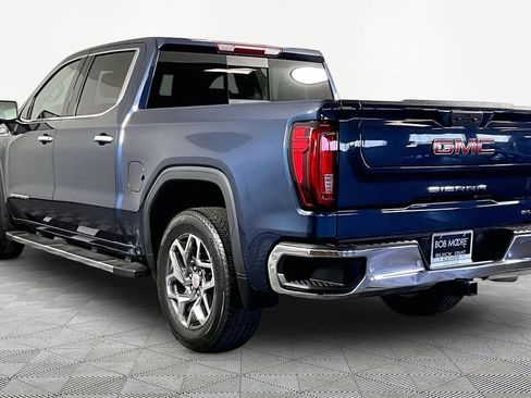 Used 2022 GMC Sierra 1500 SLT w/ SLT Premium Plus Package RWD image 4