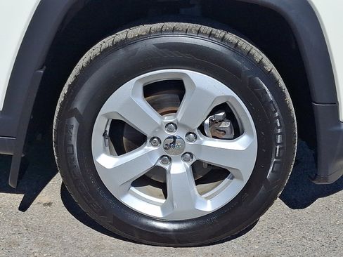 Used 2018 Jeep Compass Latitude w/ Popular Equipment Group image 8