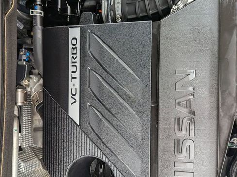 Used 2023 Nissan Rogue S image 13