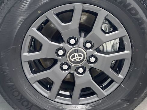 Used 2025 Toyota 4Runner SR5 image 60