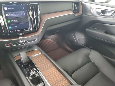 Certified 2023 Volvo XC60 B5 Plus w/ Climate Package image 19