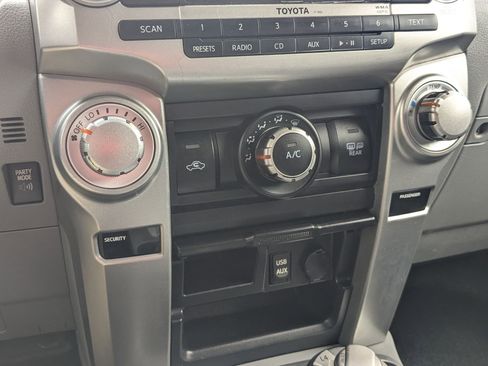 Used 2013 Toyota 4Runner SR5 w/ Convenience Pkg AWD/4WD image 23