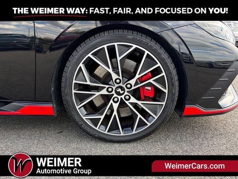 Used 2022 Hyundai Elantra N FWD image 11