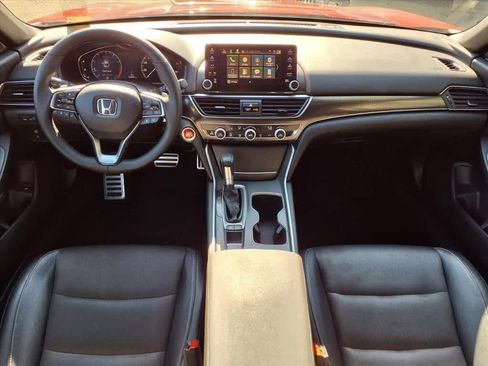 Used 2018 Honda Accord Sport image 11