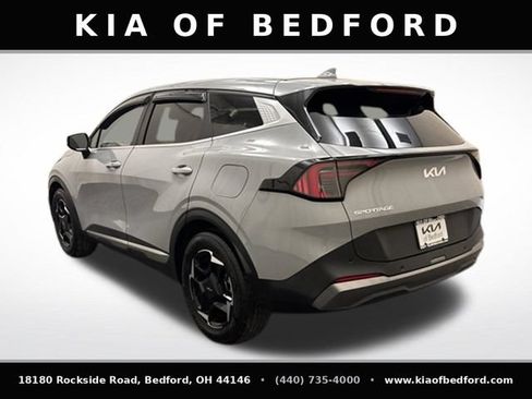 Certified 2026 Kia Sportage EX FWD image 8