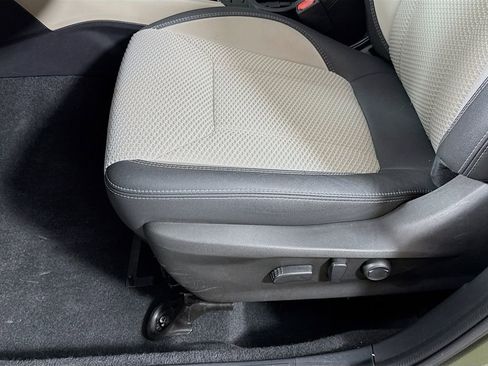 Used 2020 Subaru Forester Premium image 22