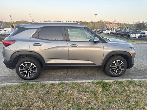 Certified 2025 Chevrolet TrailBlazer LT image 11
