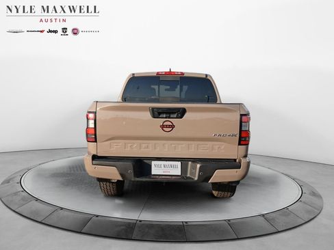 Used 2023 Nissan Frontier PRO-4X w/ Pro Convenience Package AWD/4WD image 15