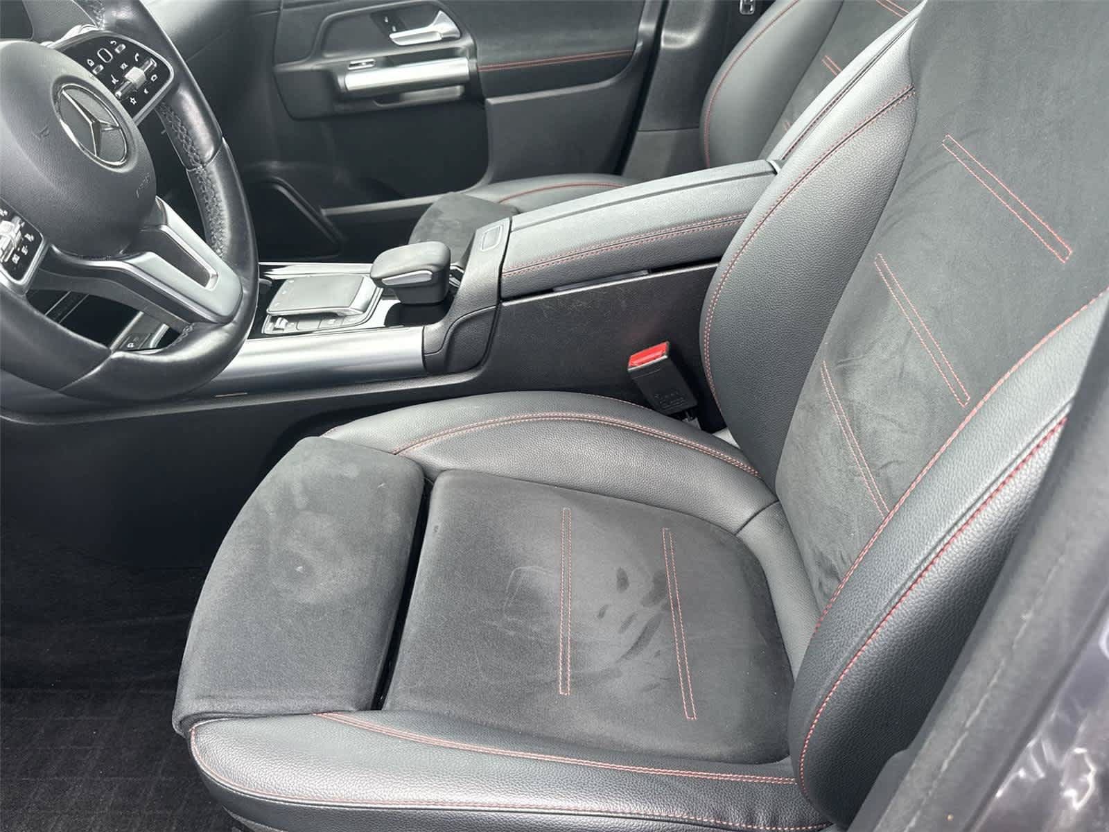 Used 2023 Mercedes-Benz GLA 250 4MATIC image 13