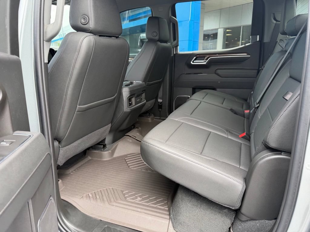New 2026 Chevrolet Silverado 1500 RST w/ RST All Star Premium Package AWD/4WD image 12
