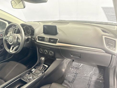 Used 2018 MAZDA MAZDA3 Sport w/ Preferred Equipment Package FWD image 41