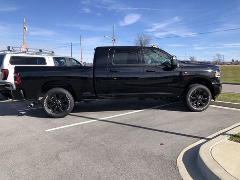 Used 2024 RAM 2500 Laramie w/ Night Edition image 6