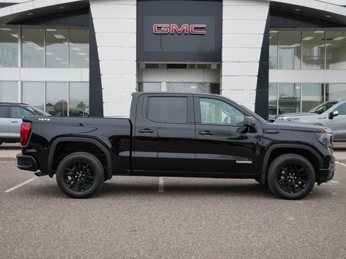 Used 2024 GMC Sierra 1500 Elevation image 2