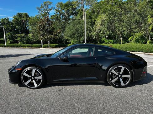 Certified 2025 Porsche 911 Carrera T RWD image 2