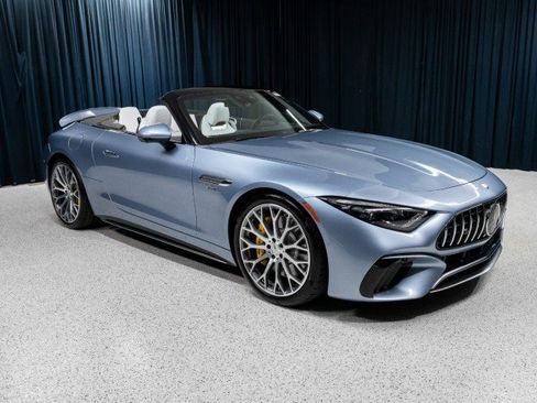 New 2026 Mercedes-Benz SL 63 AMG 4MATIC image 4