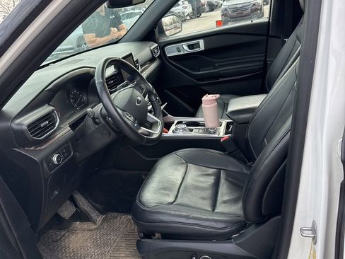 Used 2020 Ford Explorer Limited w/ Class III Trailer Tow Package image 7