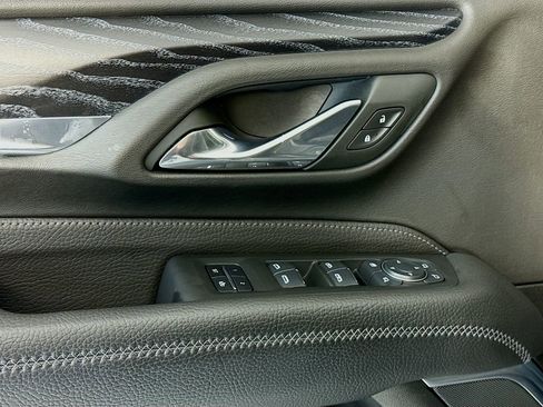 Used 2024 GMC Yukon Denali image 25