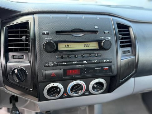Used 2007 Toyota Tacoma 4x4 Regular Cab image 12