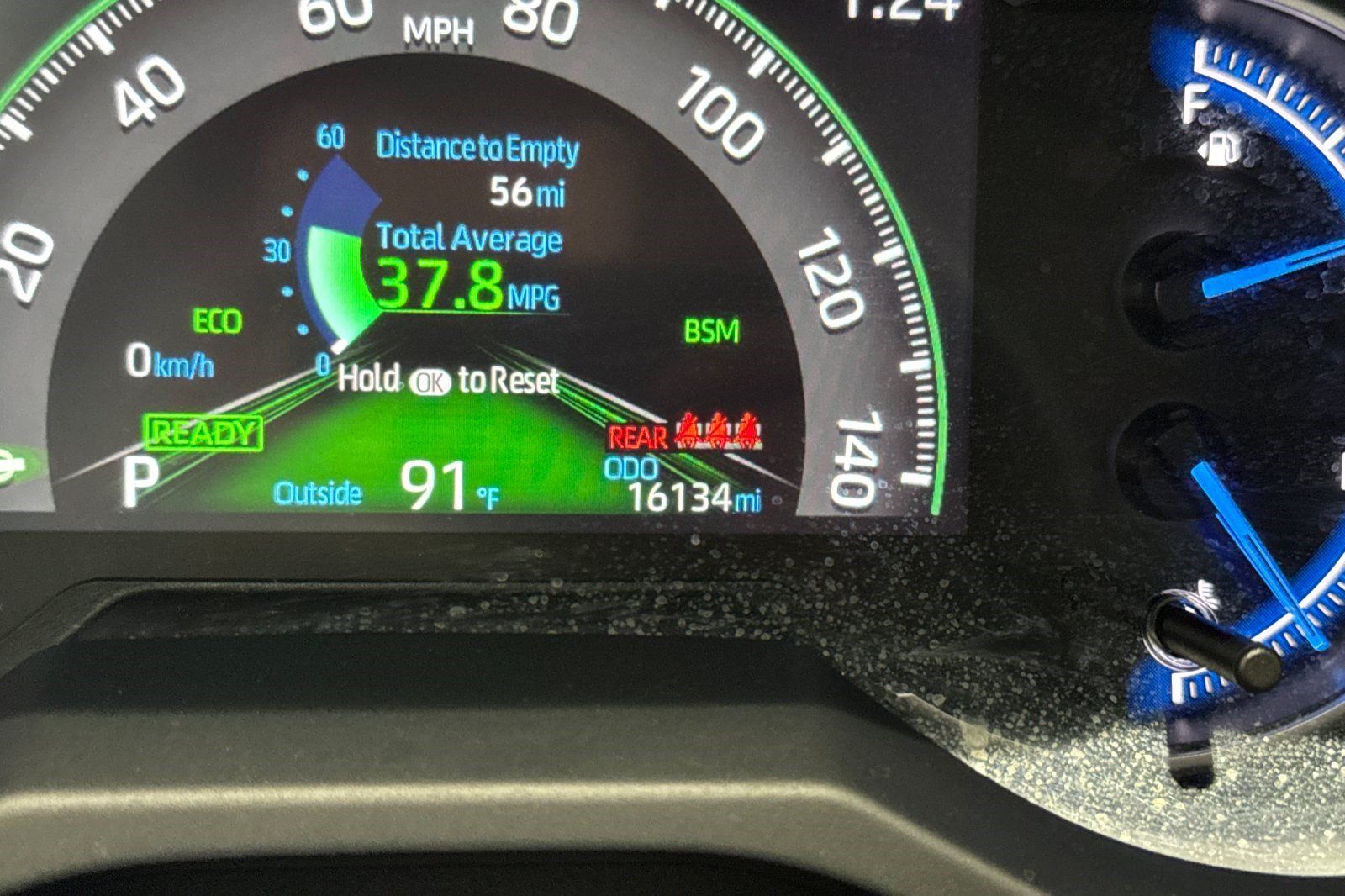 Used 2024 Toyota RAV4 LE AWD/4WD image 33