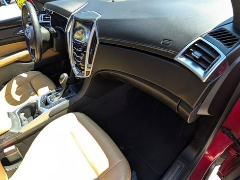 Used 2016 Cadillac SRX Luxury image 18