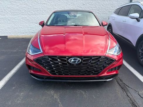 Used 2020 Hyundai Sonata Limited w/ Cargo Package FWD image 2