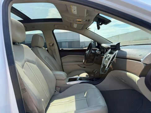 Used 2012 Cadillac SRX Luxury FWD image 10