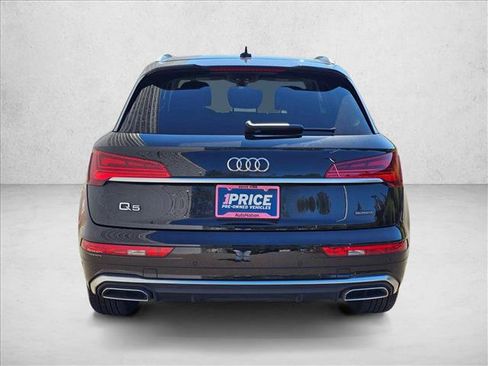 Used 2023 Audi Q5 2.0T Premium w/ Convenience Package AWD/4WD image 4