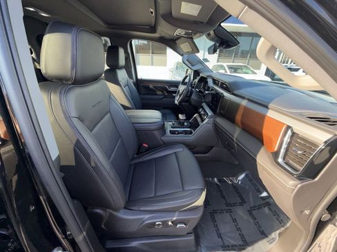 Used 2025 GMC Sierra 1500 Denali w/ Denali Reserve Package image 28