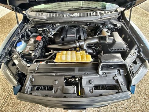 Used 2018 Ford F150 Raptor w/ Equipment Group 801A Mid image 27