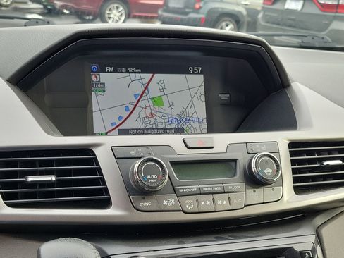 Used 2016 Honda Odyssey Touring Elite image 26