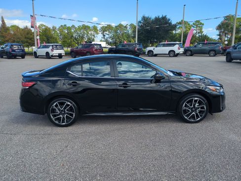 New 2025 Nissan Sentra SR w/ SR Premium Package image 4