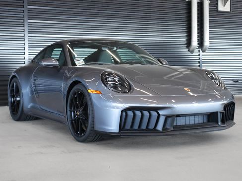 Used 2026 Porsche 911 Carrera 4 GTS image 7