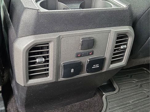 Used 2017 Ford F150 Raptor w/ Equipment Group 802A Luxury image 17