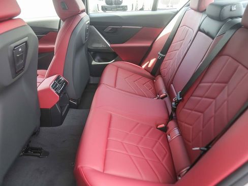 New 2026 BMW i5 eDrive40 w/ M Sport Package AWD/4WD image 15
