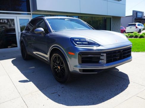 New 2026 Porsche Cayenne AWD/4WD image 37
