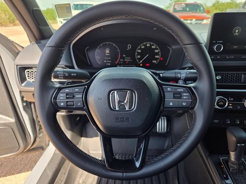 Used 2025 Honda Civic Sport image 18