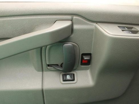 Used 2021 Chevrolet Express 2500 Extended w/ Driver Convenience Package image 10