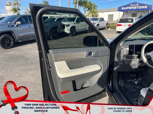 Used 2025 Hyundai Santa Fe Calligraphy image 10