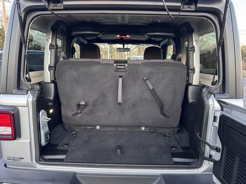 Used 2023 Jeep Wrangler Sport image 36