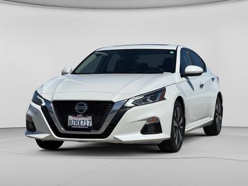 Used 2022 Nissan Altima 2.5 SL FWD image 6