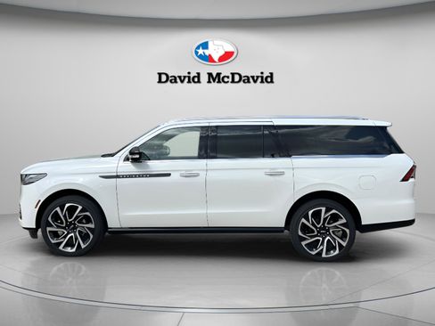 New 2026 Lincoln Navigator L Black Label AWD/4WD image 4
