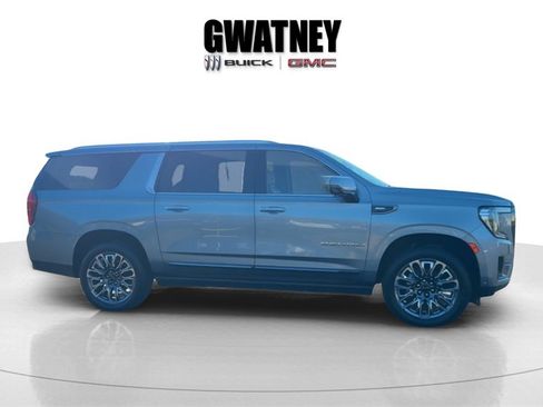 Used 2024 GMC Yukon XL Denali Ultimate image 7