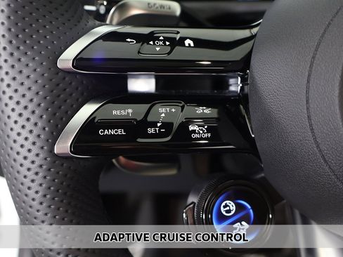 Used 2026 Mercedes-Benz E 53 AMG e 4MATIC Sedan image 6