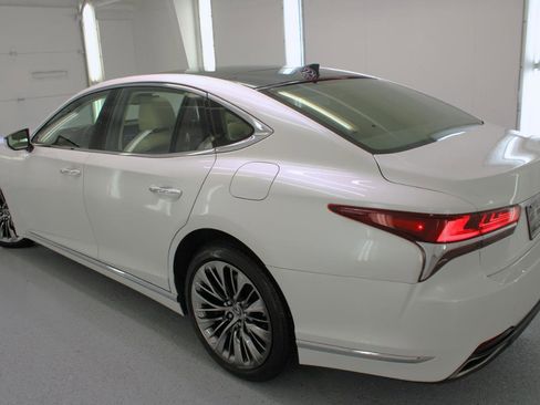 Used 2018 Lexus LS 500 w/ Luxury Package RWD image 31