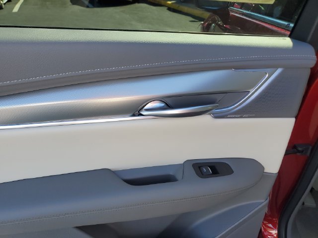 Used 2024 Cadillac XT5 Premium Luxury FWD image 16