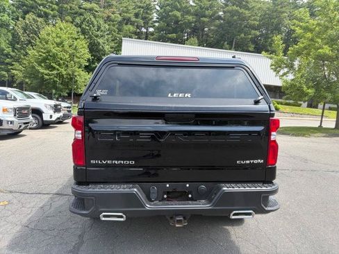 Used 2020 Chevrolet Silverado 1500 Custom Trail Boss w/ Custom Convenience Package AWD/4WD image 4