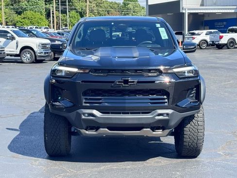 Used 2024 Chevrolet Colorado ZR2 w/ ZR2 Convenience Package III AWD/4WD image 17