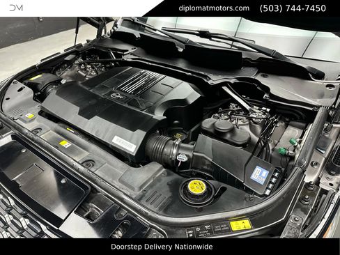 Used 2020 Land Rover Range Rover Sport SVR image 49